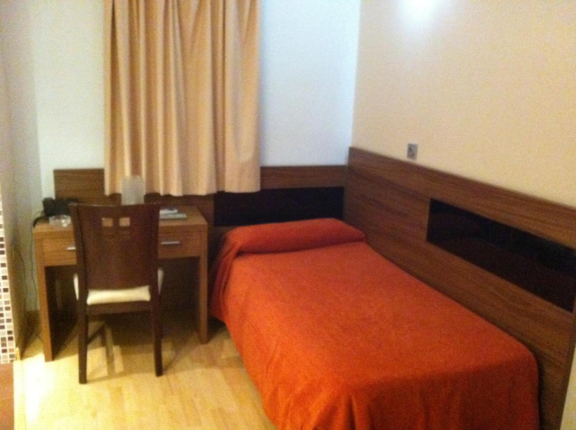 Hotel El Cruce Moraleda Moraleda De Zafayona Eksteriør billede