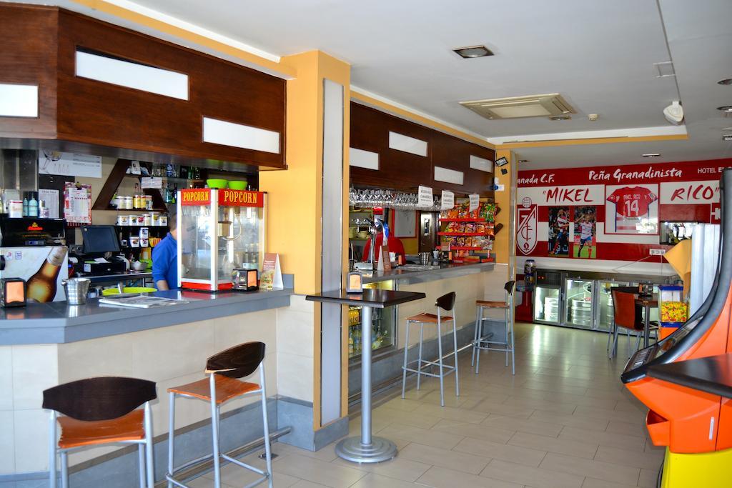 Hotel El Cruce Moraleda Moraleda De Zafayona Eksteriør billede